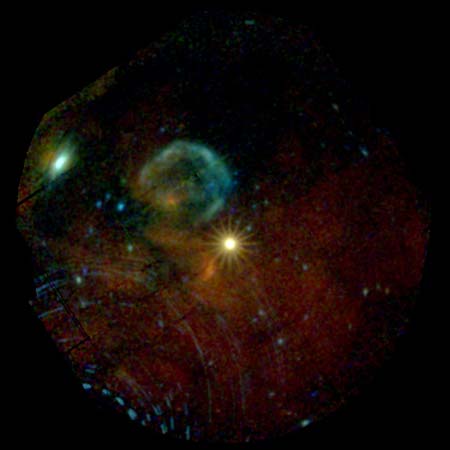 Bức ảnh màu về vùng trời xung quanh vụ nổ sao siêu tân tinh SN 1987A được chụp bởi 3 máy chụp hình EPIC trên kính viễn vọng XMM-Newton của cơ quan vũ trụ châu Âu vào ngày 17 tháng 1 nắm 2007